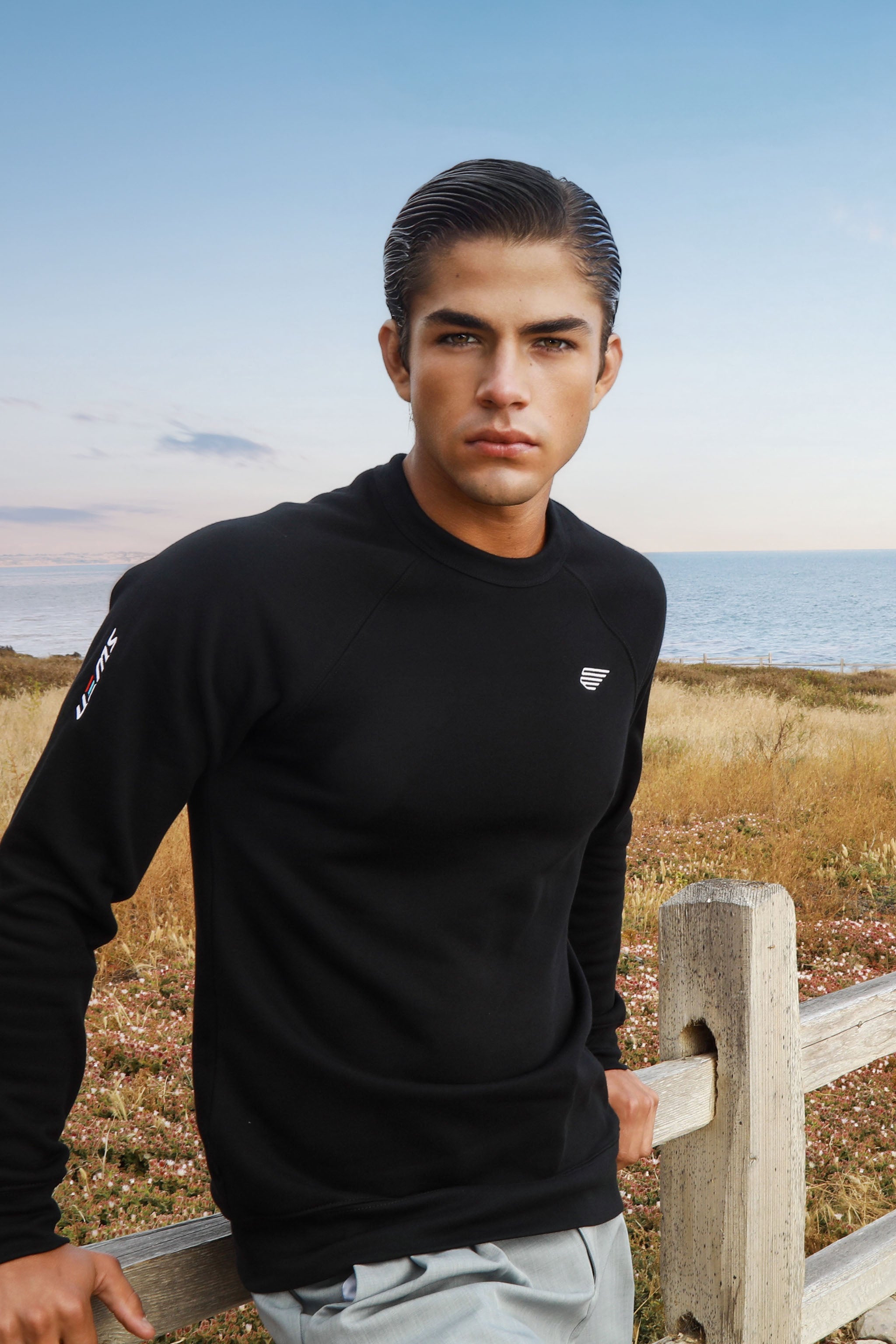 Semi-fitted Winged Sweatshirt